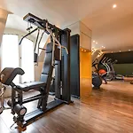 Le Louis Chateau - Mgallery Collection Hotel 4*