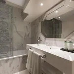 Hotel Le Louis Château - Mgallery