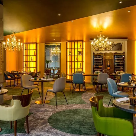 Le Louis Château - Mgallery Hotel Versailles