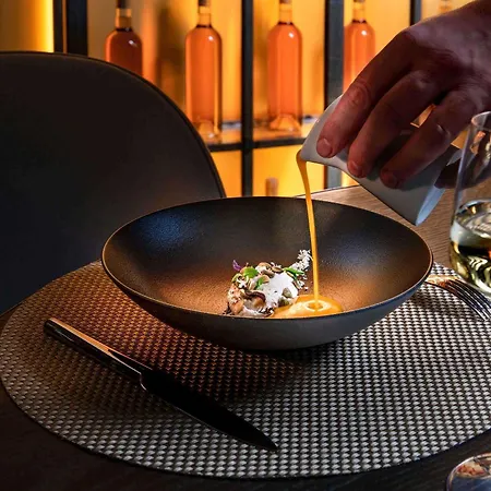 Le Louis Chateau - Mgallery Collection Hotel Versalles