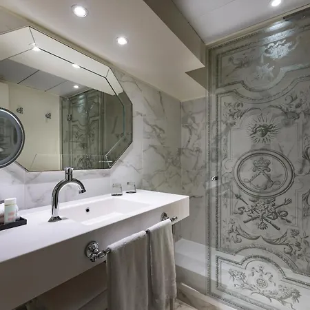 Hotel Le Louis Château - Mgallery
